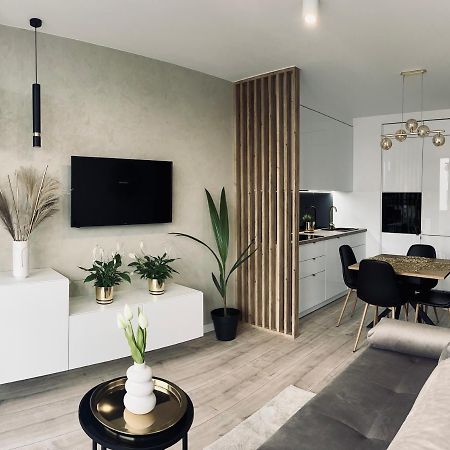 Nowoczesny Apartament Z Garazem Morelova グダニスク エクステリア 写真