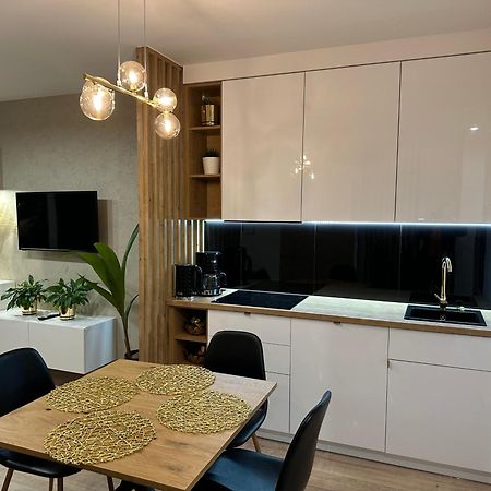 Nowoczesny Apartament Z Garazem Morelova グダニスク エクステリア 写真